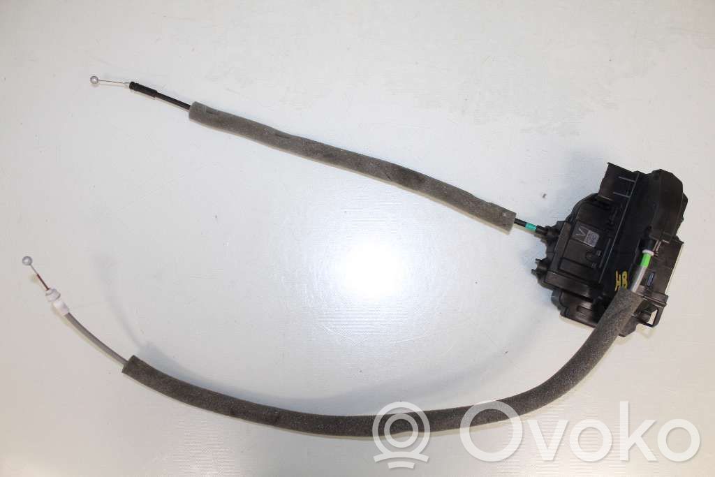 Zamek drzwi tylnych   82500JD900