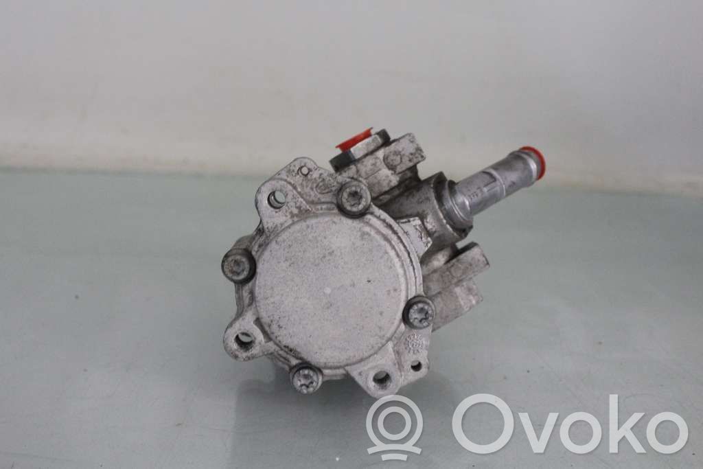 BMW X1 E84 Power steering pump 