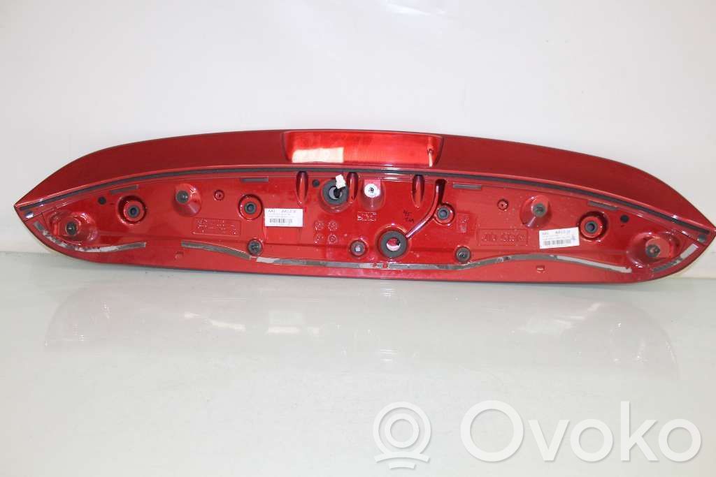 Tailgate/trunk spoiler   87211A2000