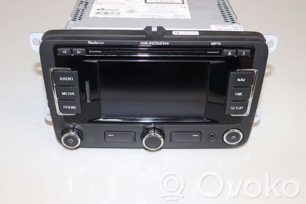 Skoda Superb B6 (3T) Panel / Radioodtwarzacz CD/DVD/GPS 
