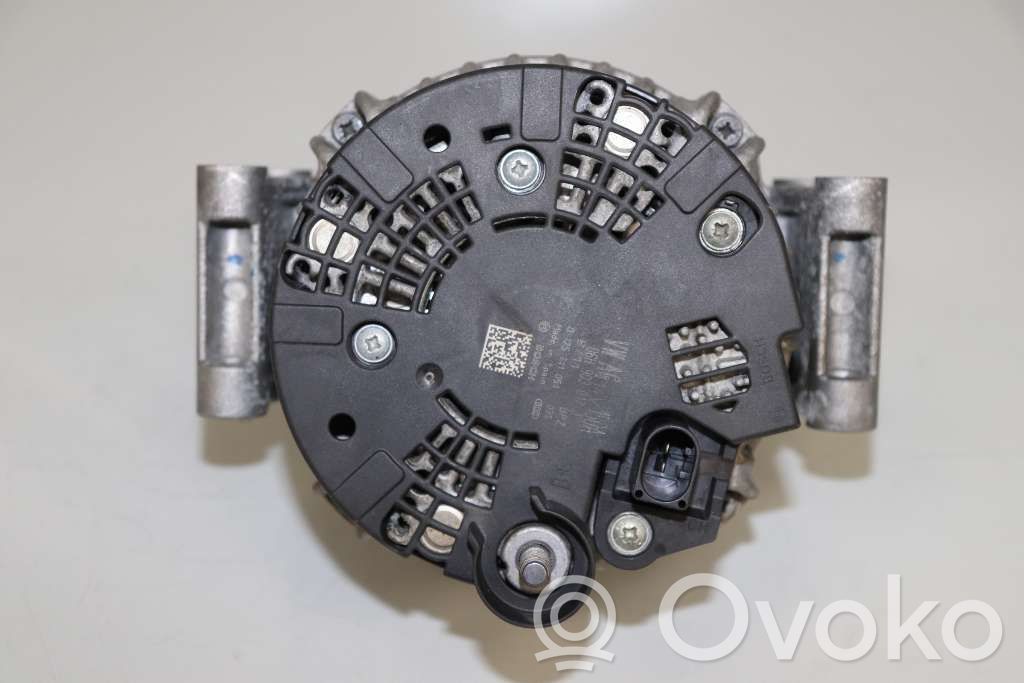 Audi A4 S4 B8 8K Alternator 