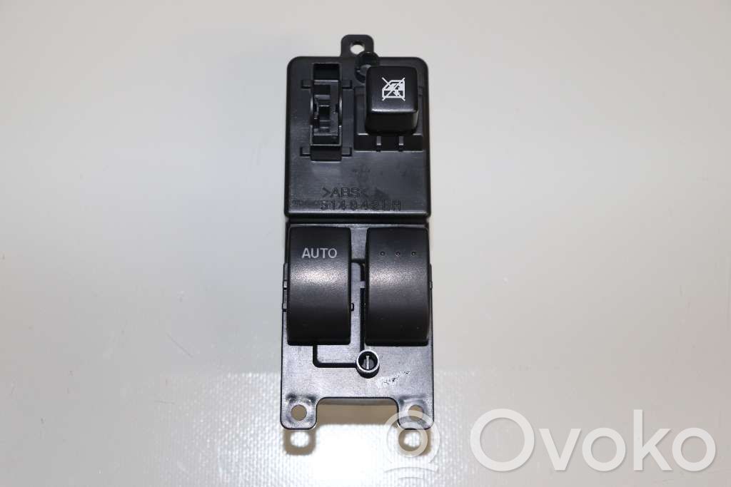 Mazda RX8 Electric window control switch 