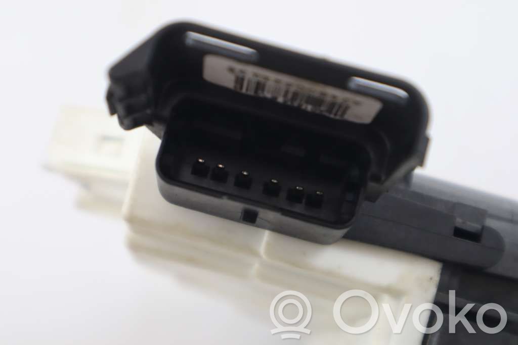Citroen C5 Front door lock 
