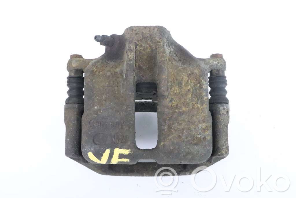Audi A4 S4 B5 8D Zacisk hamulcowy przedni 