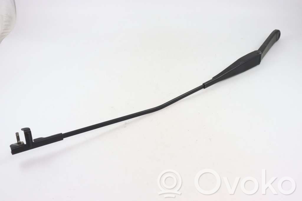 Ford Focus Front wiper blade arm 