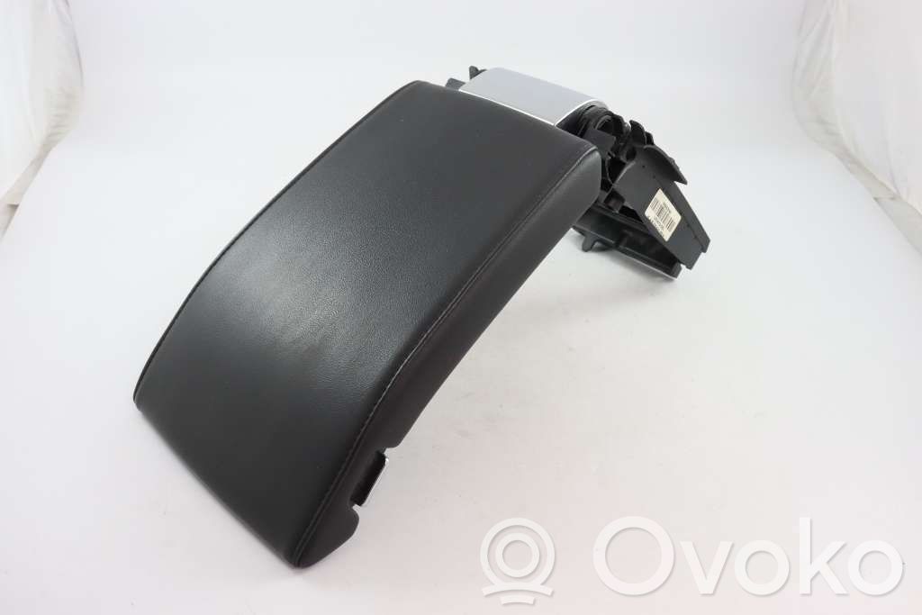 Volvo V70 Armrest 