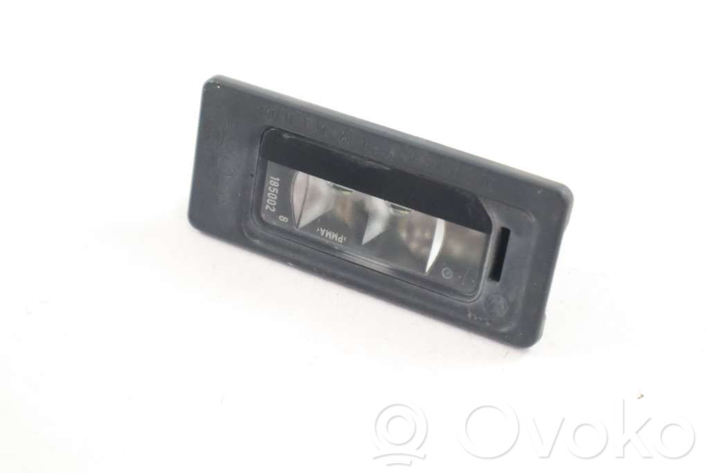 Volkswagen PASSAT B7 Number plate light 