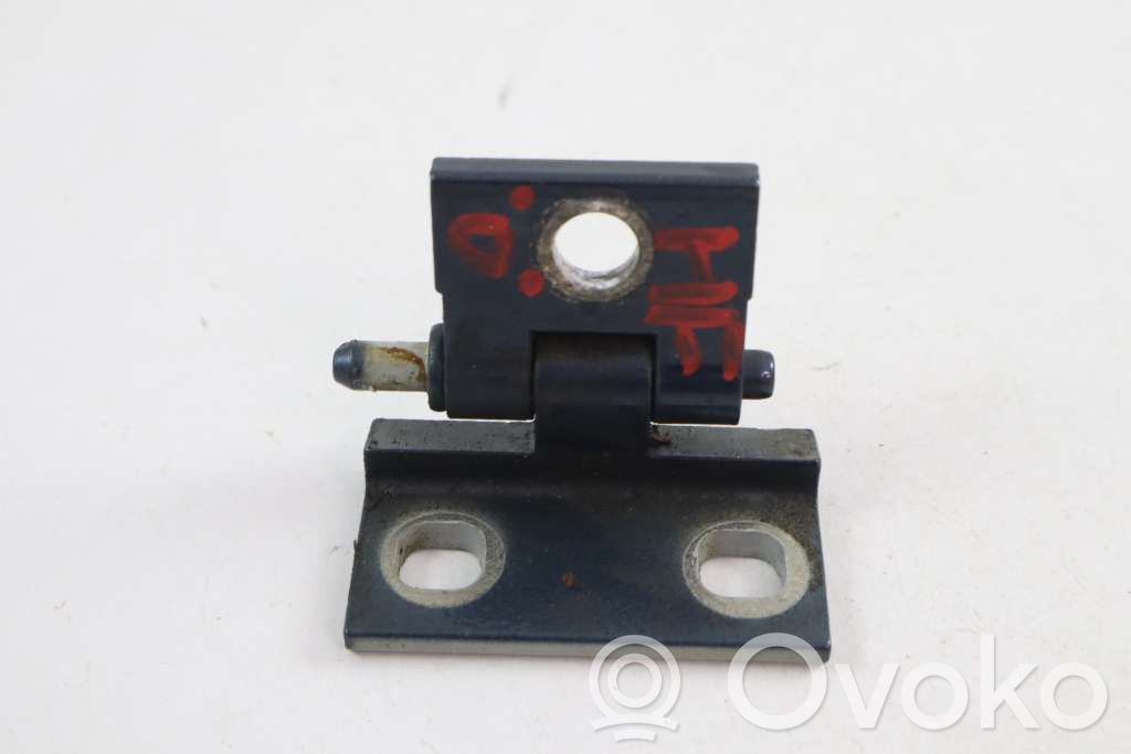 Volvo XC70 Front door upper hinge 