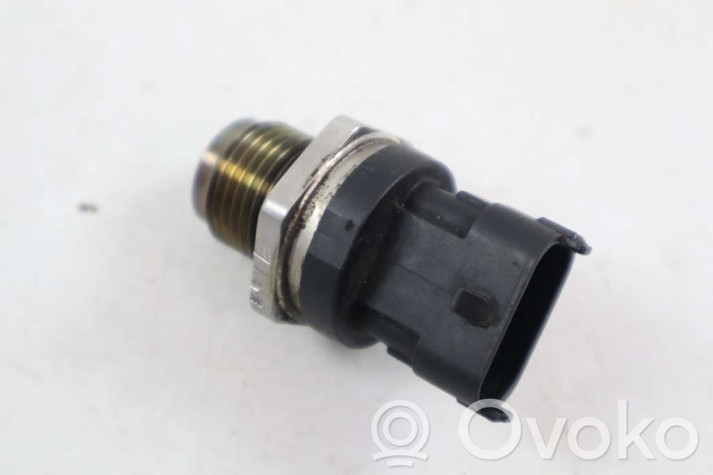 Régulateur de pression de carburant   0281002707