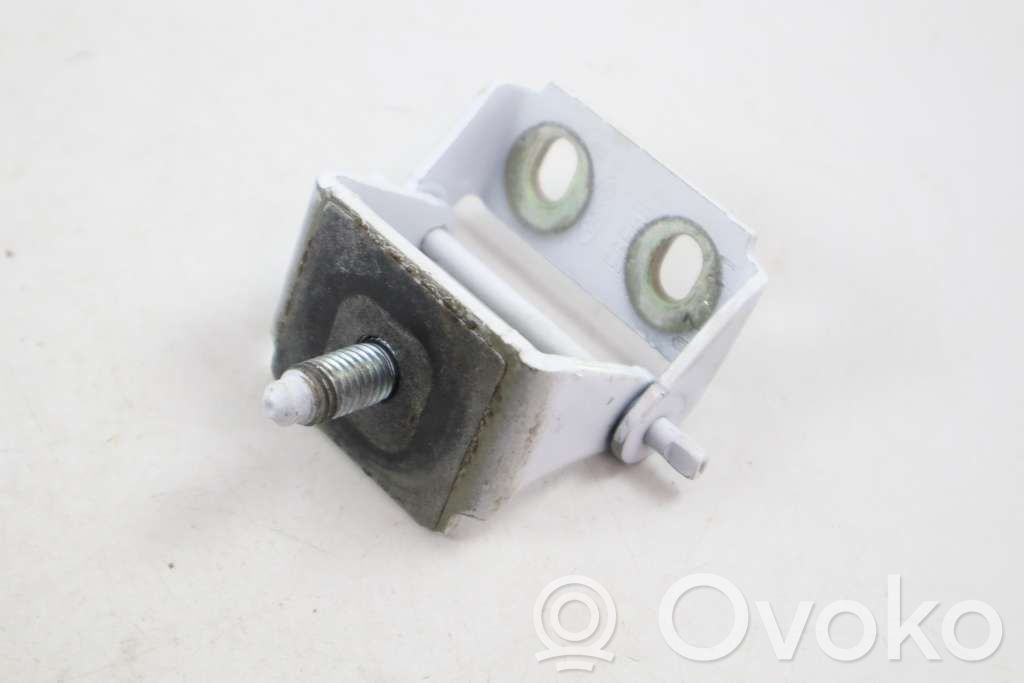 Ford Fiesta Tailgate/trunk/boot hinge 