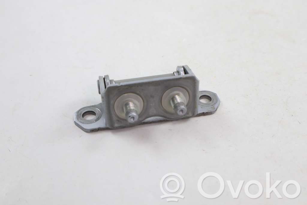 Subaru XV I Tailgate/trunk/boot hinge 