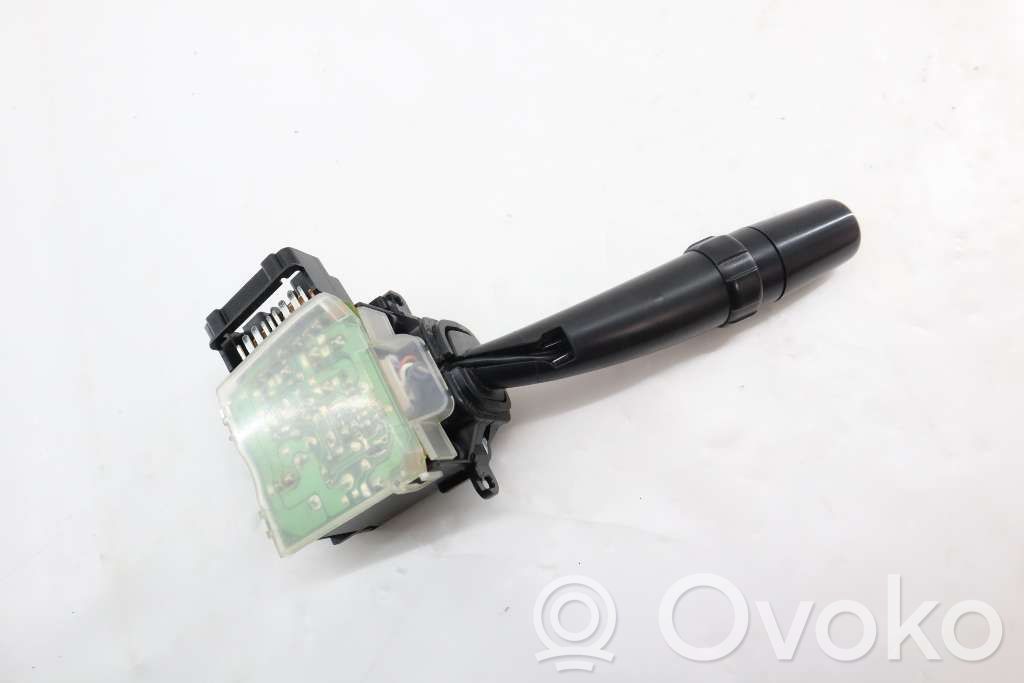 Toyota Corolla E110 Palanca de control del limpiaparabrisas 