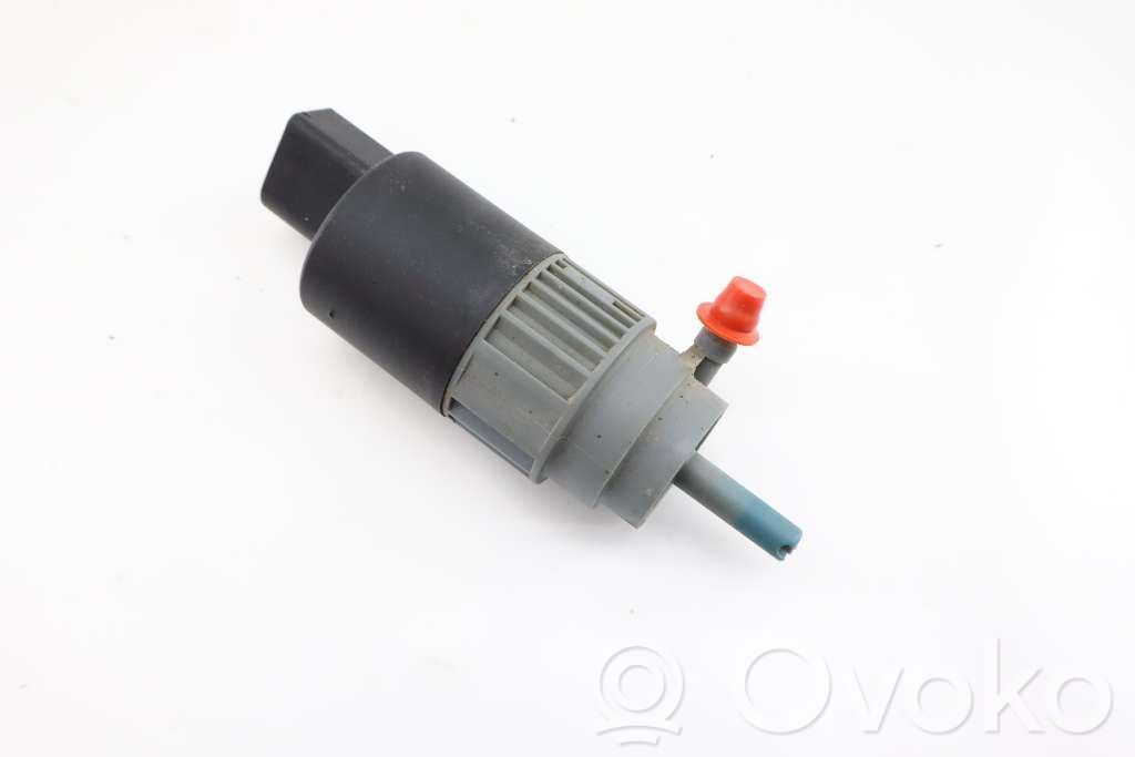 Ford Focus Windscreen/windshield washer pump 
