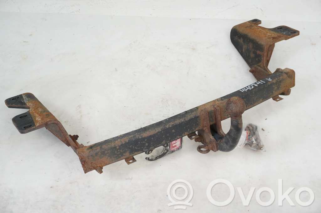 Toyota Verso Hak holowniczy / Komplet 