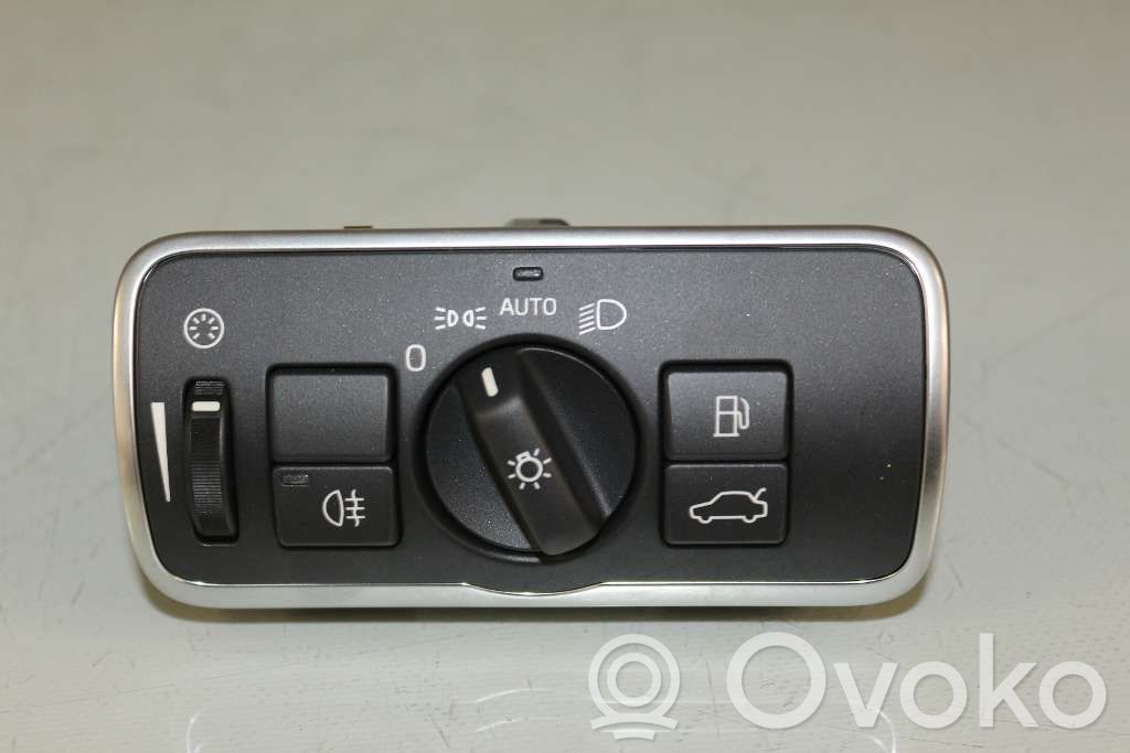 Light switch   31443839,31443839,31443839