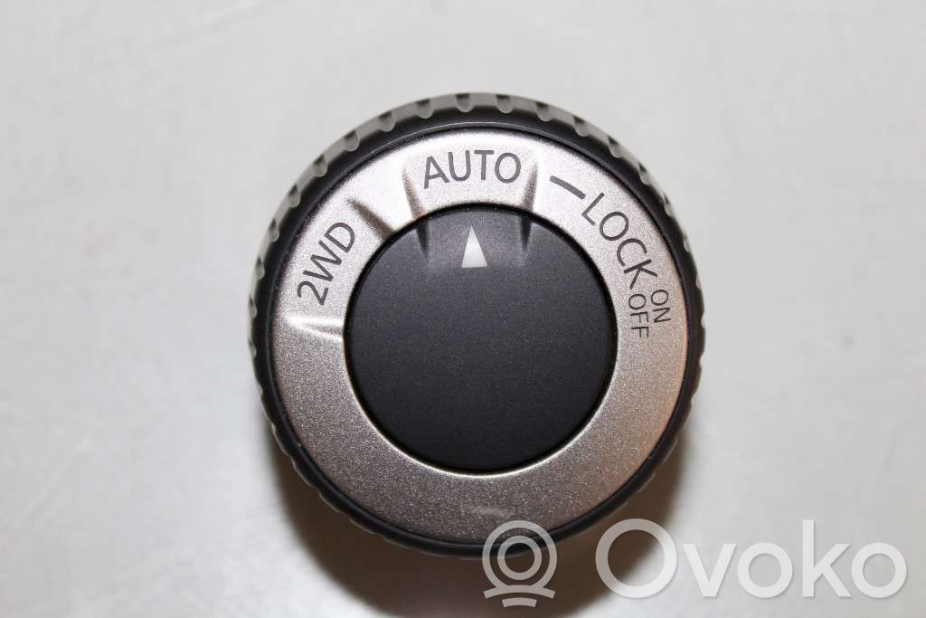Dacia Duster Differential lock switch 