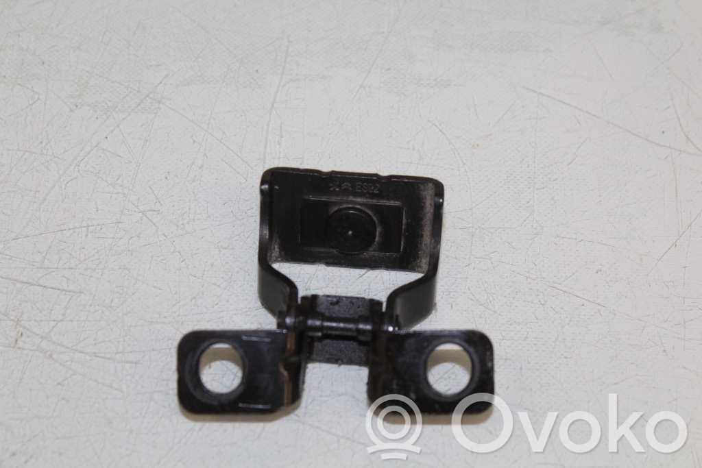 Peugeot 308 Tailgate/trunk/boot hinge 