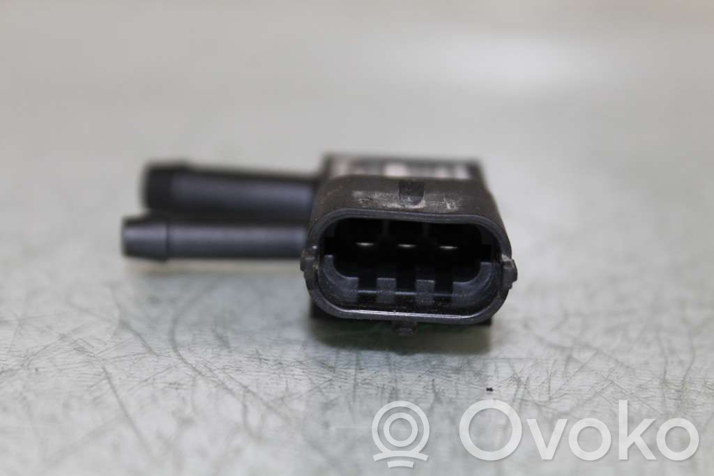 Sensor de temperatura del escape   31697984,31370160