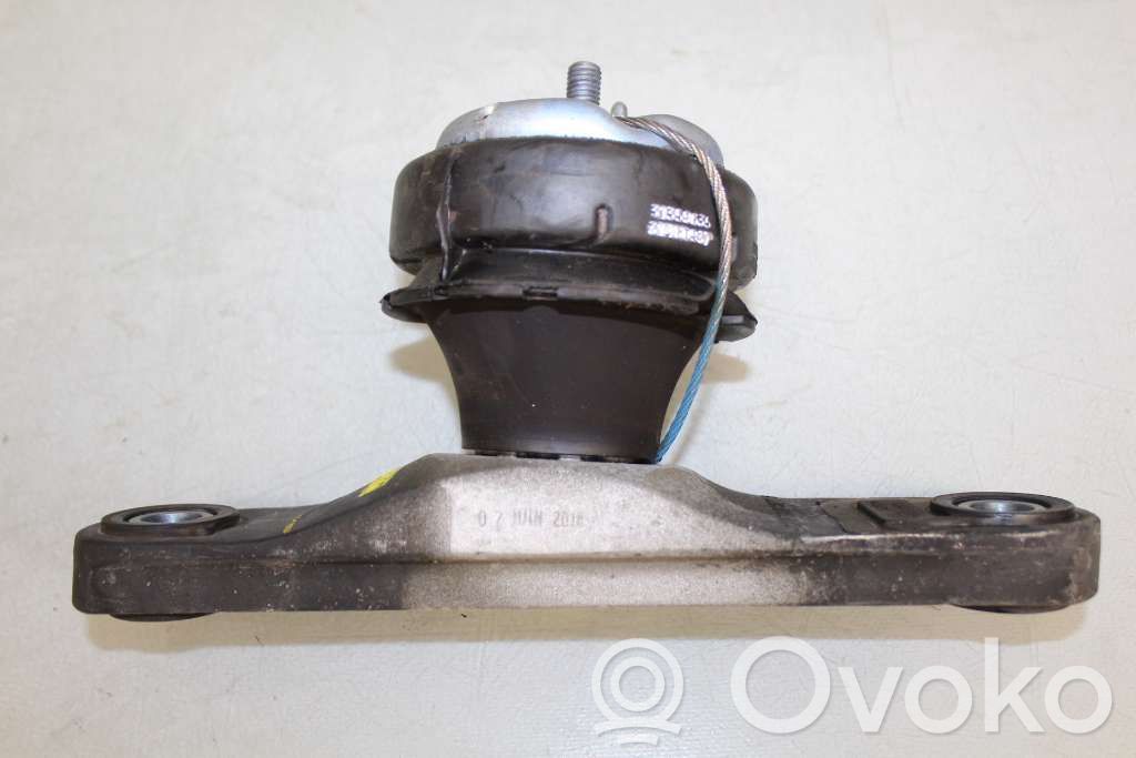 Engine mount bracket   31460937,31359635,31460937