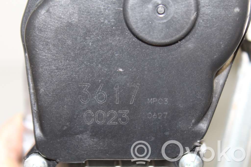 Nissan Note (E12) Двигатель стеклоочистителей 
