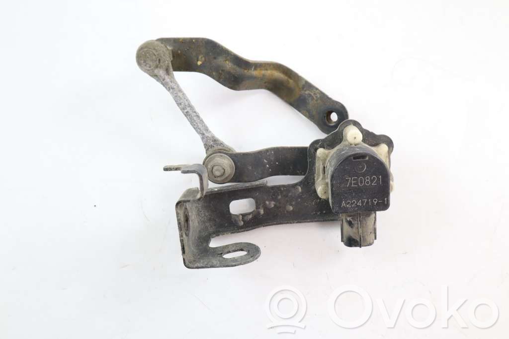 Toyota Prius (XW50) Headlight/headlamp level sensor 