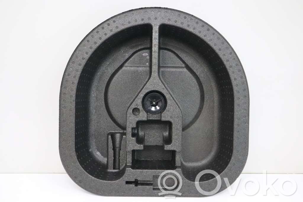 Ford Focus Tool box 