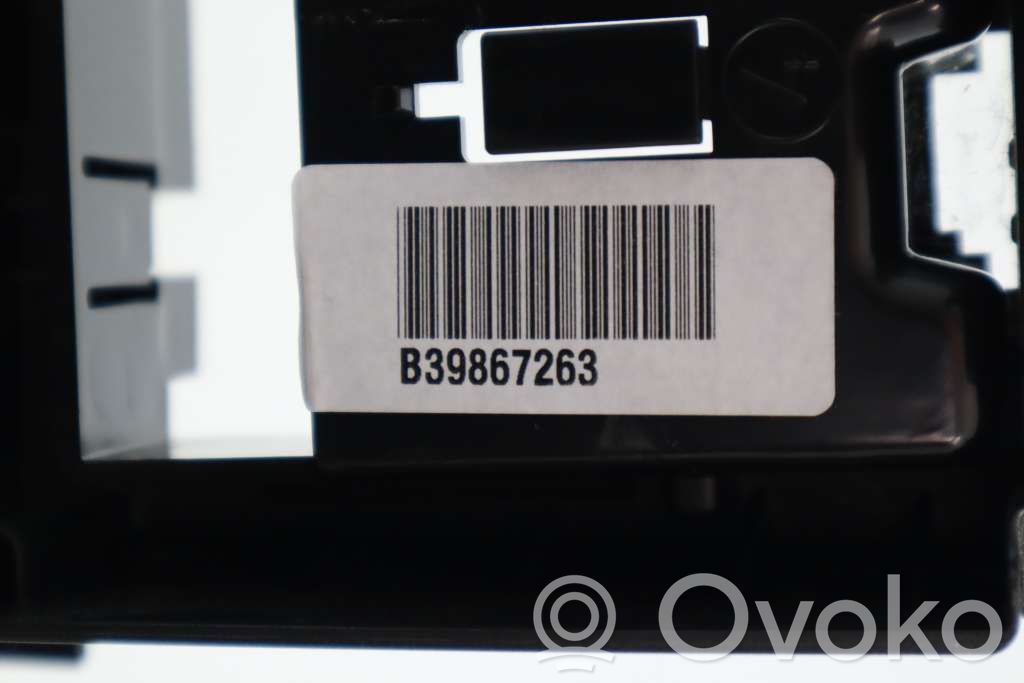 Armrest   30715142,30715142
