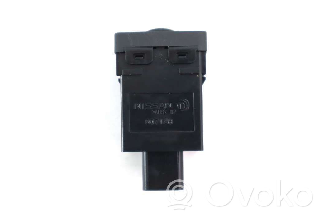Interruptor de control del panel de luces   251903ZL0A