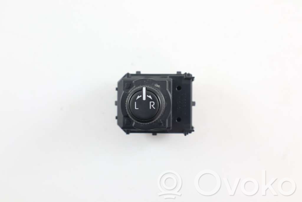 Wing mirror switch   8487202450