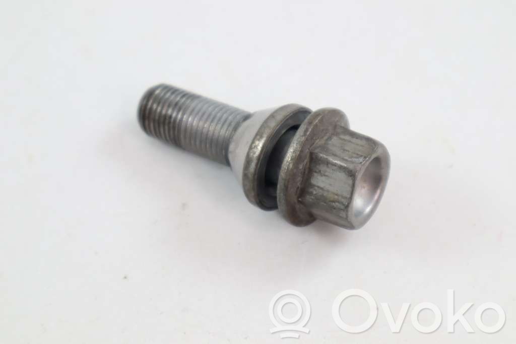 Volvo S60 Mutterit/pultit 