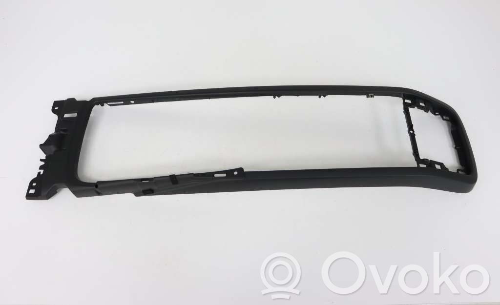 Volvo V90 Cross Country Center console 