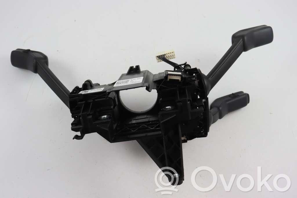 Skoda Superb B8 (3V) Interruptor/palanca de limpiador de luz de giro 