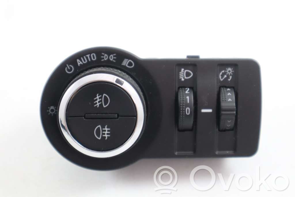 Chevrolet Trax Light switch 