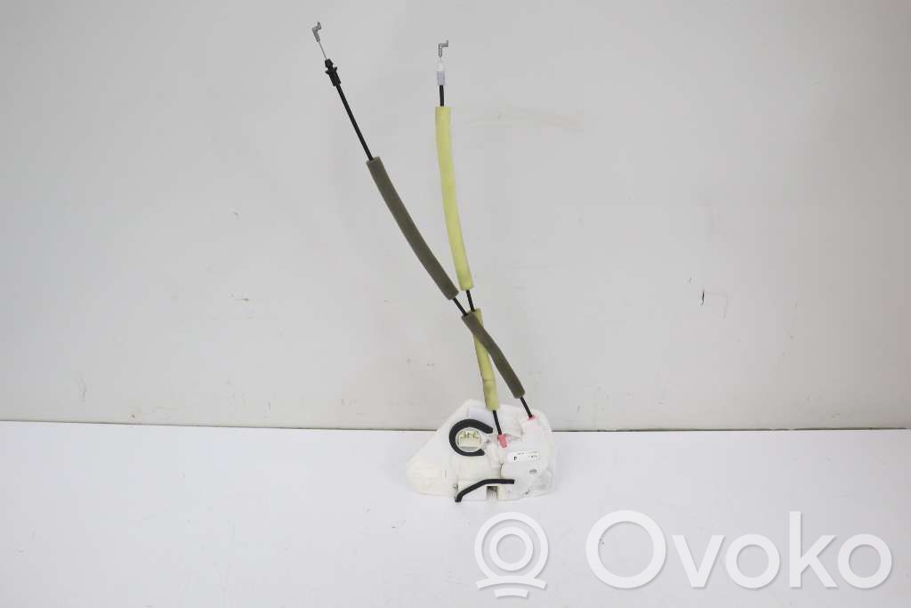 Mazda CX-3 Front door lock 