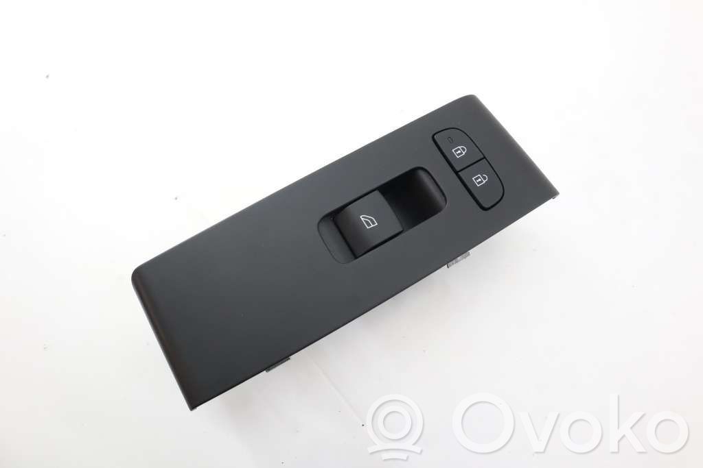Electric window control switch   31456060,32274180,31456060