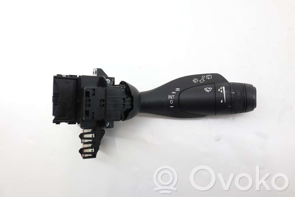 Volvo S90, V90 Palanca de intermitentes 