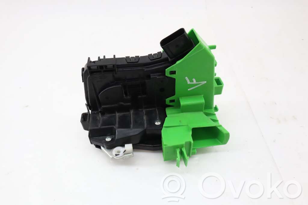 KIA Sorento IV Front door lock 