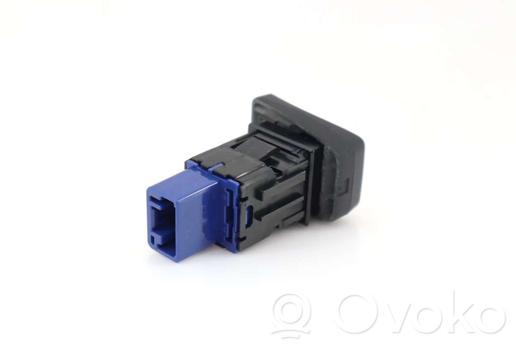 Toyota RAV 4 (XA50) Interruptor de control de tracción (ASR) 