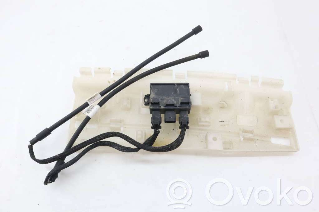 Tailgate/trunk control unit/module   31419938,31652261