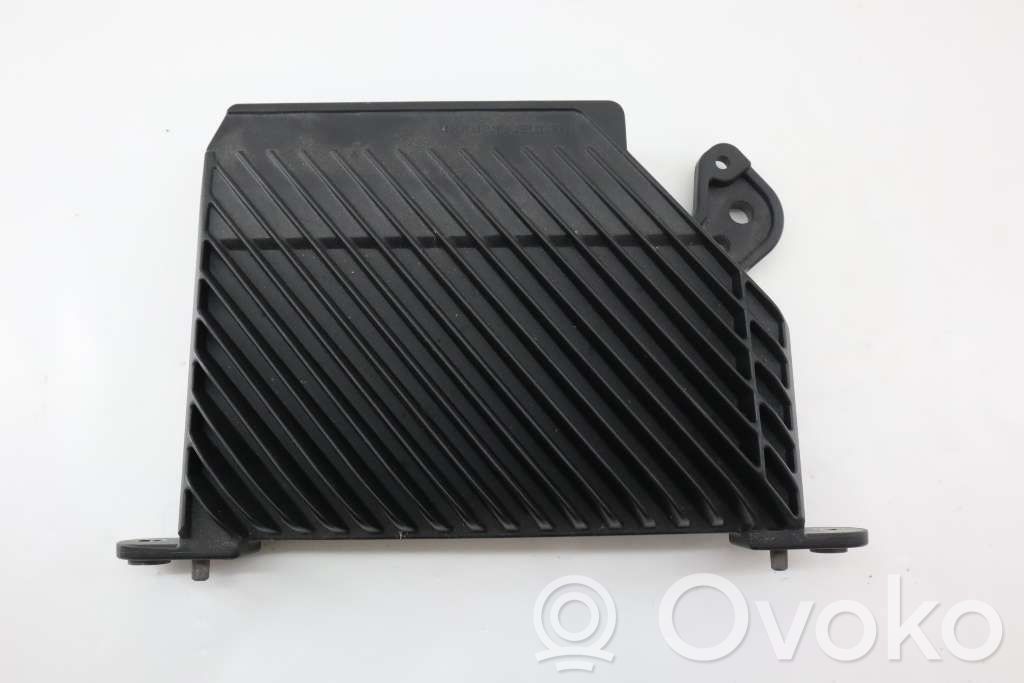 Volvo V60 Garso stiprintuvas 