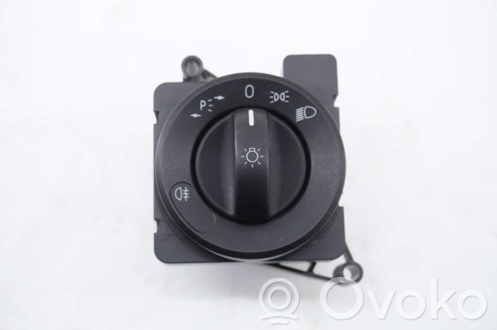 Volkswagen Crafter Light switch 