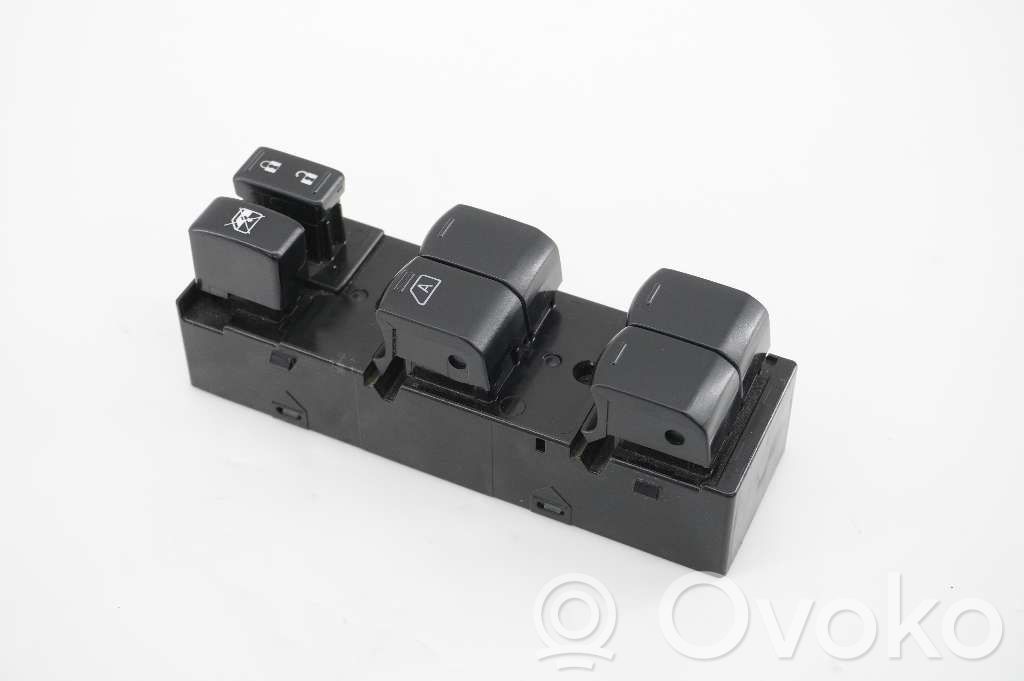 Subaru XV I Electric window control switch 