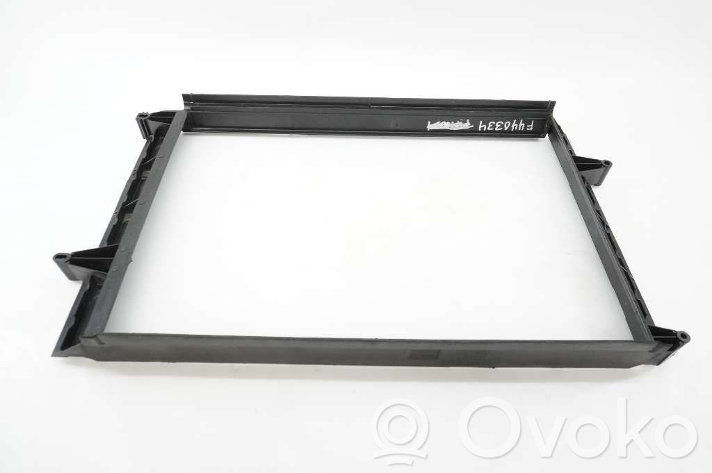 Radiator support slam panel bracket   9492961