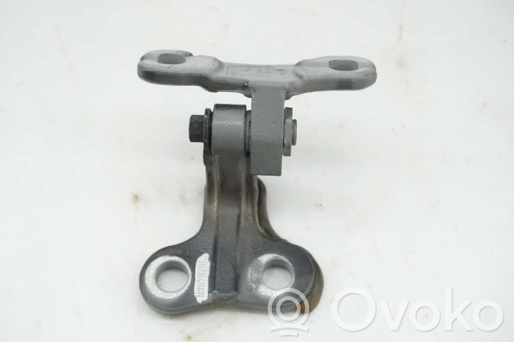Volvo V50 Front door upper hinge 