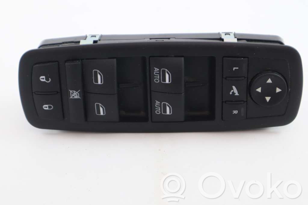 Dodge RAM Electric window control switch 