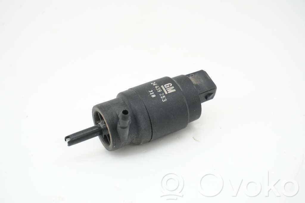 Saab 9-5 Windscreen/windshield washer pump 