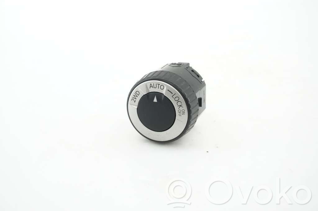 Dacia Duster Differential lock switch 