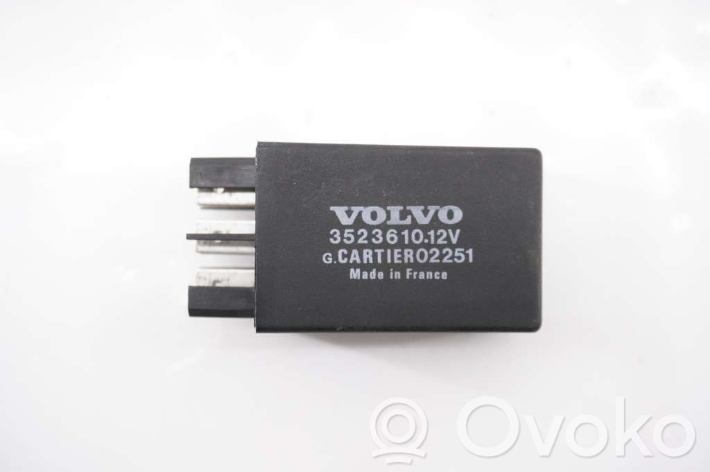 Volvo 940 Logu tīrītāju relejs 