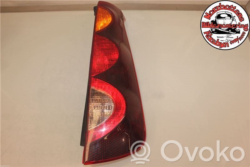 Nissan Note (E11) Feux arrière / postérieurs 