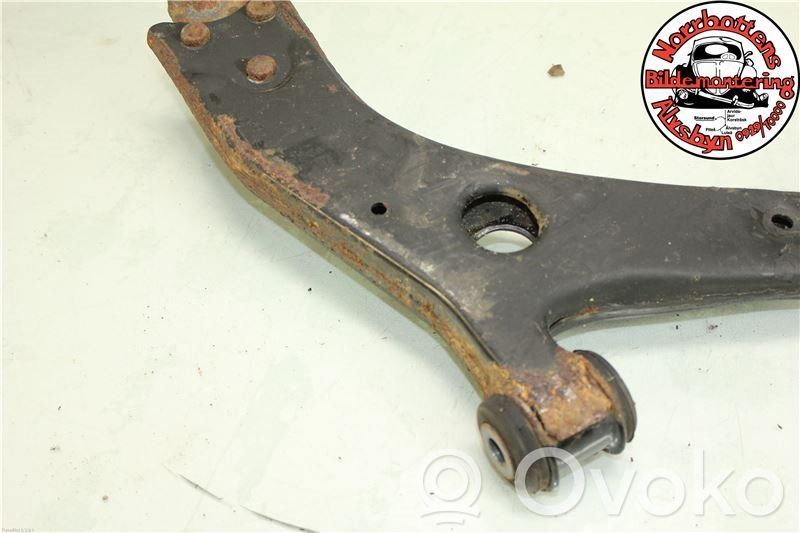 Querlenker Achsschenkel vorne   1570285